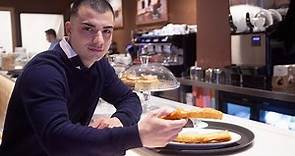 Julen Jiménez, el joven con un sueño que abrió su propia chocolatería en Vitoria