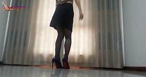 spreading skirts and high heels, dancing with high heels