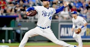 Danny Duffy signs with the Texas Rangers