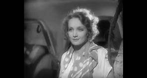 Marlene Dietrich in Marocco 1930