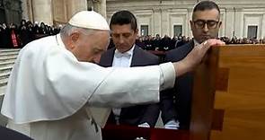 Último adiós a Benedicto XVI, sus restos ya descansan en las grutas vaticanas