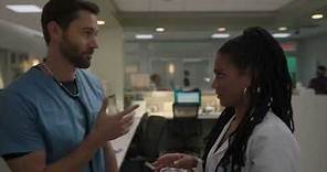 Max and Helen (New Amsterdam) 4x02 #3