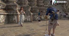 泰國必訪古蹟"鄭王廟" 觀光客穿泰服搶拍照 - 華視新聞網