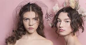 Défilé Dior Couture : du rose aux joues pour une partition poétique - Elle