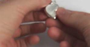 How to open a locket