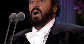 'Ave Maria', live in concert with The... - Luciano Pavarotti