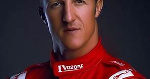 🏎️Ich bin Michael Schumacher, oder auch einfach Schumi genannt, ein ehemaliger professioneller Rennfahrer und eine Legende in der Welt des Motorsports, geboren am 3. Januar 1969 in Hürth, bei Köln. Schon von klein auf war ich von der Geschwindigkeit und dem Nervenkitzel des Rennsports fasziniert. Mit eisernem Willen und unermüdlichem Training habe ich es geschafft, meine Leidenschaft zum Beruf zu machen. Meine Karriere begann in den 1990er Jahren, als ich in die Formel 1 einstieg. Ich war bekan