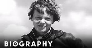 Amelia Earhart - First Woman To Fly Alone | Mini Bio | Biography