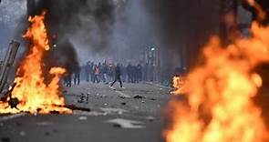 Des heurts en marge des manifestations en hommage aux Kurdes tués à Paris • FRANCE 24