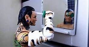 Jeff Hardy applies his face paint perfectly