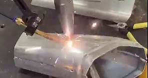 自動化機械展 - 長杰手持式雷射焊接機｜專業技術 1. 1000W~2000W鐳射焊接 2....