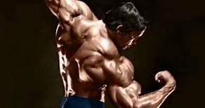 Cómo hacer la pose de Arnold Schwarzenegger #posing #fitnessmotivation #gymmotivation #tutorial #culturismo #fitness #cbum #bodybuilding #aesthetic #tutorial #workout