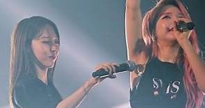 moonbyul’s obsession with solar’s armpits