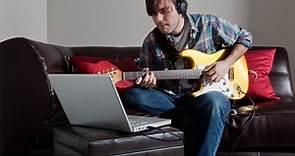 8 Simple Guitar Lessons for Absolute Beginners
