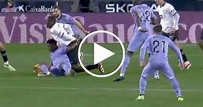 The moment Diakhaby injured the Valencia player in front of Real Madrid