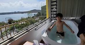 開箱墾丁南灣渡假飯店 豪華海景雙人房 218號房 這個景色邊泡澡還可以邊看南灣的海景 真棒