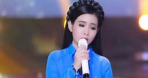 越南第一美女庄琼舞台版越语情歌超清官方完整版单曲《因为想念》人美歌甜