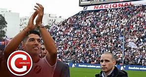 Reciben a Luis Suárez como héroe en Nacional de Uruguay