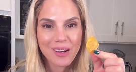 KELLY KRUGER BROOKS on Instagram: "One ingredient CHEEZE ITS 🧀 (the way it should be!) Such a great crunchy snack that is simple to make and satisfies the chip craving without all the nasty additives that usually come along with these things. All you need is sliced cheese of choice and salt! Cut into squares, make a hole and bake for about 25 minutes at 275. Would you make these? #cheese #snackideas #easyrecipes #recipe #snacks"