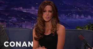 Kate Beckinsale Can't Drive | CONAN on TBS