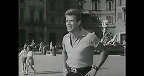Poveri ma belli (1957) di Dino Risi - Piazza Navona