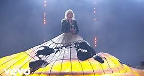Dolly Parton - World On Fire (From The 58th ACM Awards)