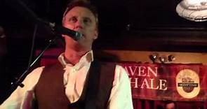 Kevin McKidd sings "500 Miles" by The Proclaimers w/American Rogues