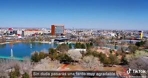 ✨El parque central 📍 Ciudad Juárez.Un increíble lugar recreativo para toda la familia, está abierto todos los días y puedes entrar de forma gratuita, tanto al parque como al jardín botánico.Podrás conocer a Modesto, la jirafa 🦒¡Te va encantar!#MéxicoEs #CiudadJuarez #Chihuahua #ParqueCentral