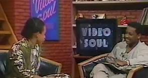 Roger Troutman demonstrates the talk box, 1986