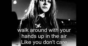 Avril Lavigne - Freak Out