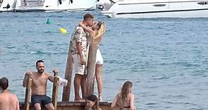 Gianluca Simeone, pasea su amor por las playas de Ibiza