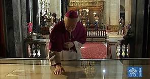 Extraordinary Ostentation of the Holy Shroud of Turin, on Holy Saturday 11 April 2020 HD