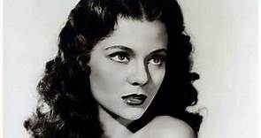 Secrets of a Hollywood Icon: The Untold Truth Of Peggie Castle