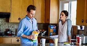 She has an affair with her Friend's Father | movie recap - laggies 2014