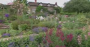 English Cottage and Country Gardens