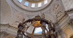 L'impressionnante église du Val-de-Grâce à Paris