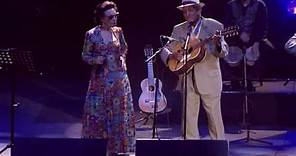 Compay Segundo - Es Mejor vivir así feat. Martirio (Live Olympia París 1998)