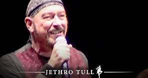 Jethro Tull - Locomotive Breath (Ian Anderson Plays The Orchestral Jethro Tull)