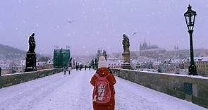 Walking in the Snow in Prague 4k HDR - Snowfall Ambience - Czech Republic