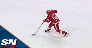 Red Wings' Jake Walman Scores With THREE Seconds Remaining In Game To Beat Hurricanes