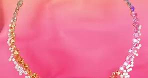 La belleza del arcoíris. Este collar representativo de la excelencia artesanal RABAT. Presenta un total de 65 zafiros multicolor acompañados de 161 diamantes, Una obra de arte que rinde homenaje a la magia de los colores naturales. #RABATRainbow https://www.rabat.net/es/joyas/coleccion-icon/rainbow | RABAT Joyas