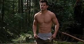 Taylor Lautner Shirtless scene