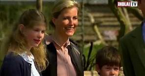 La nieta de la Reina Isabel II, Louise Maunbatten –Windsor, cumple 15 años | ¡HOLA! TV