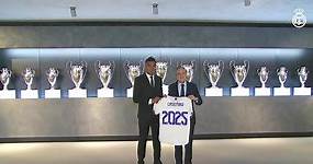 Casemiro renueva con el Real Madrid hasta 2025
