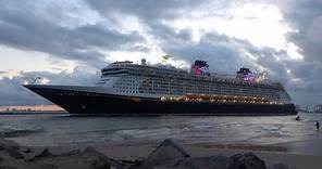 Disney Dream Joins the Parade in Ft Lauderdale! (7 Ships)