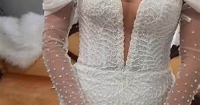 Detachable sleeves! #weddingdress #detachablesleeves #bridalfashion #weddinginspiration#bridalbuoutique #sleeves #bridalgown