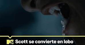 Scott se convierte en lobo por la luna llena | MTV Teen Wolf | Temporada 1