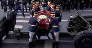 Romania, funerali di Stato per l'ex Re Michele I