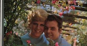 Jackie Trent & Tony Hatch - Live For Love