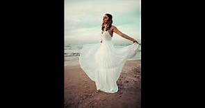 GORGEOUS BEACH WEDDING DRESSES